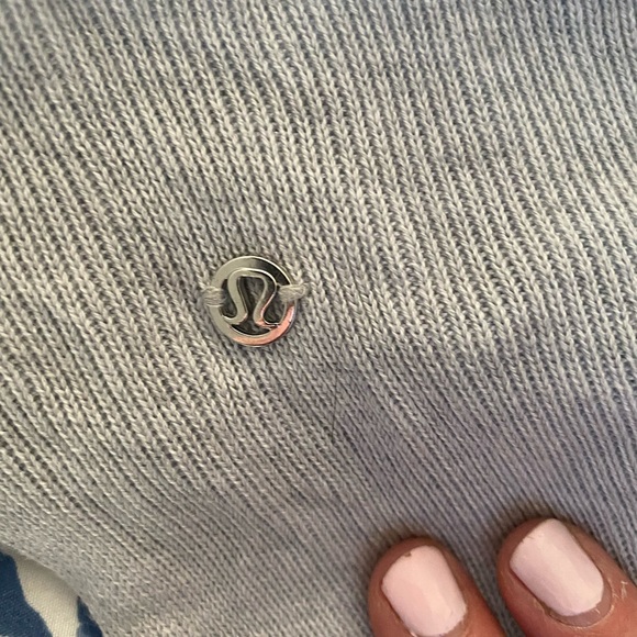 Lululemon open back knit light blue sweater.size 6 - Picture 2 of 5